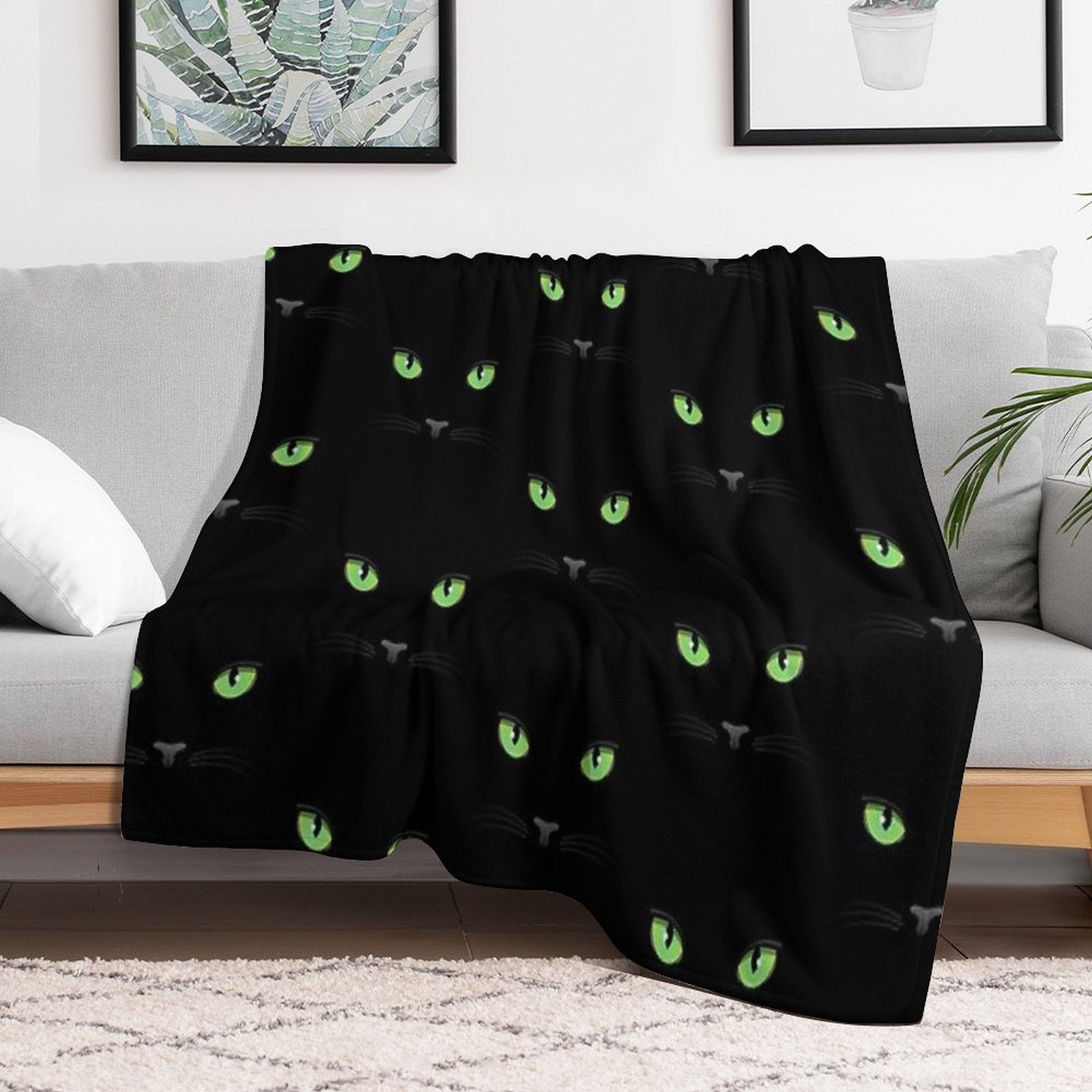 Black Cat - Green Eyes Lightweight Throw Blanket