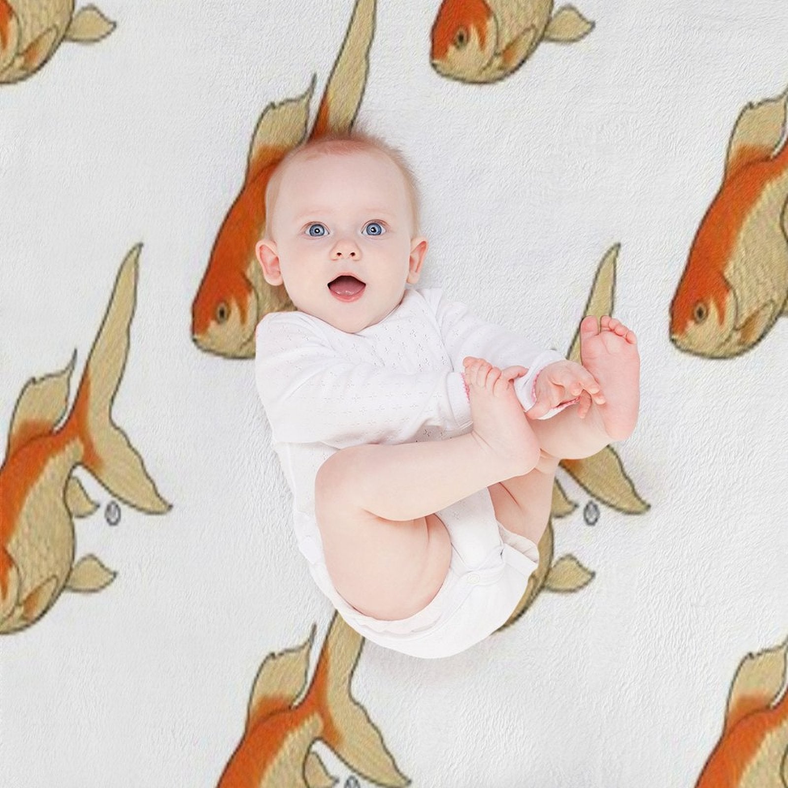 Mirrorscale Comet Goldfish - Vintage Japanese Style Kingyo Compact Throw Blanket