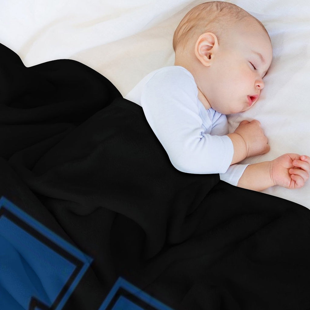 The Yale Iconic Wrinkle-free Throw Blanket