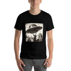 Bigfoot Alien Ufo Selfie Sasquatch Rocker Men Boys Kids  Tagless Design T-Shirt