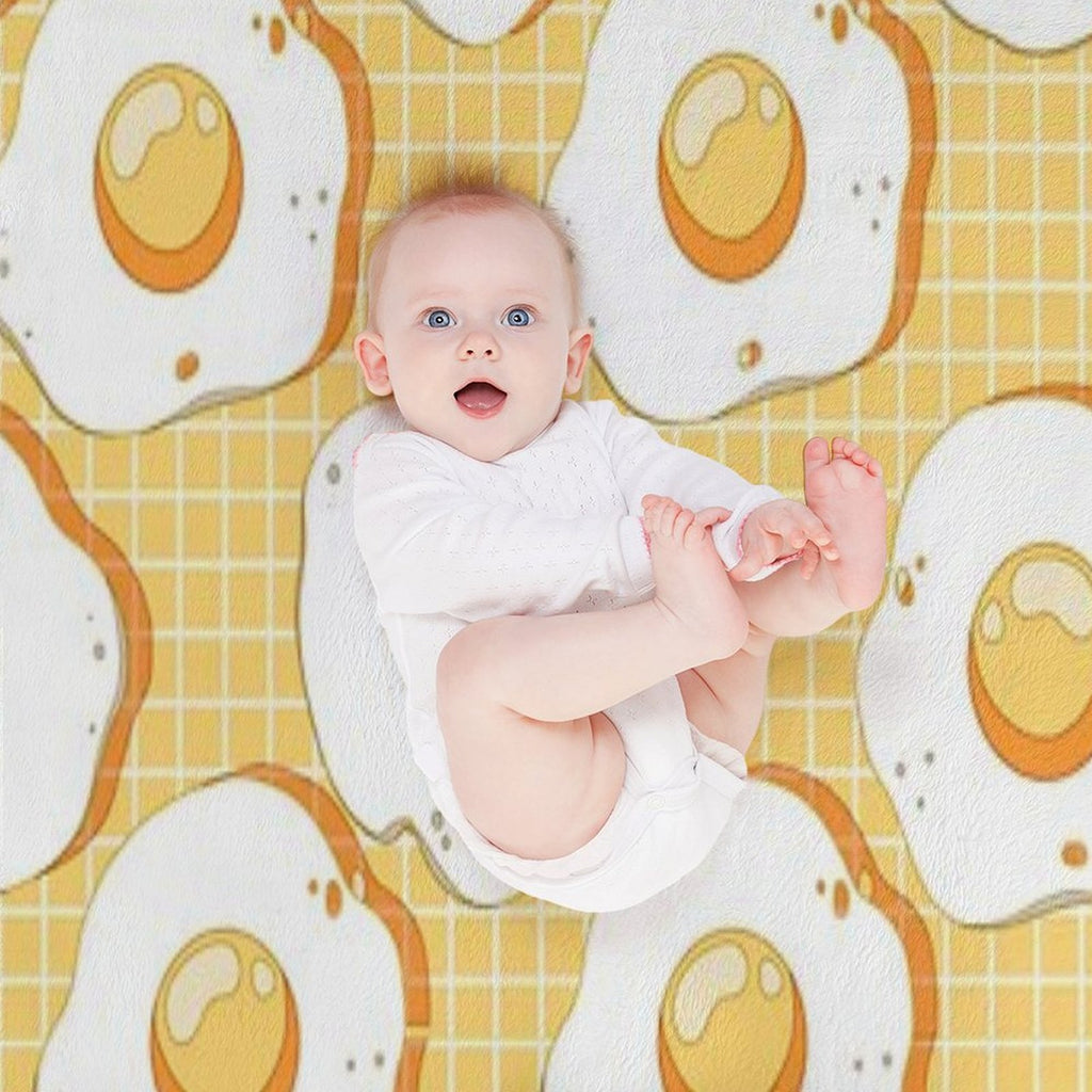 Kawaii Egg Pattern Machine-washable Throw Blanket