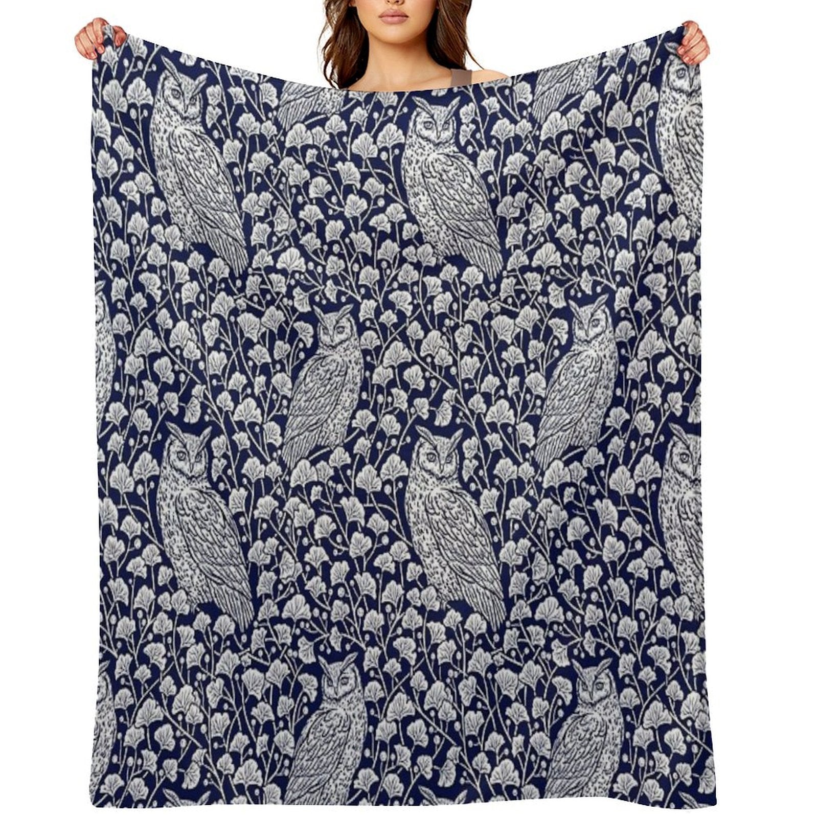 Winter Blue II - Owls And Gingko Leaves Velvety-soft Throw Blanket