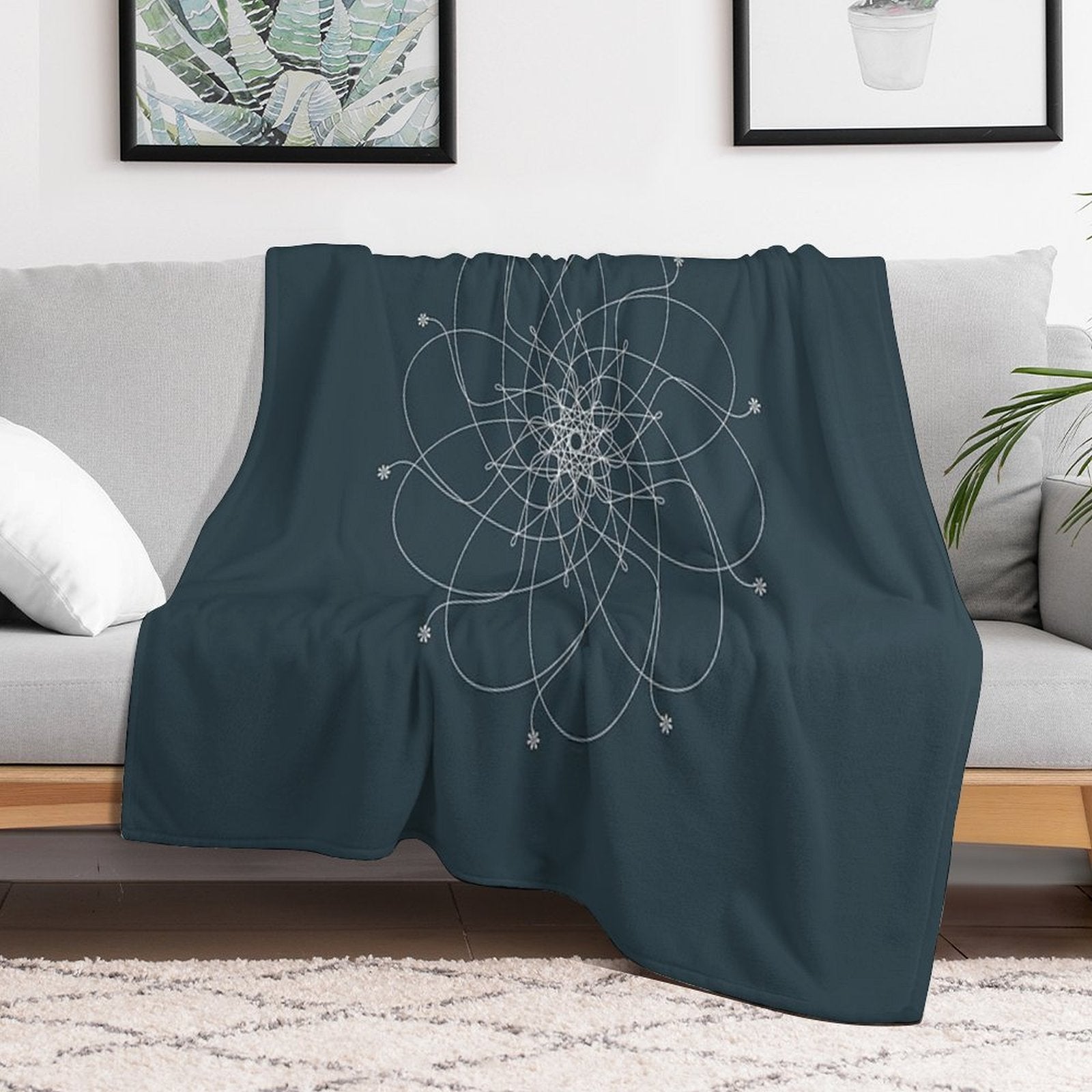 Ornament – Nightblu Blossom Gift-ready Throw Blanket