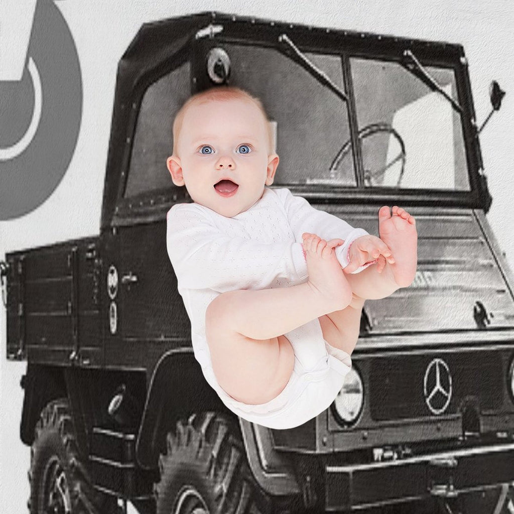 UNIMOG Oldschool Durable Throw Blanket