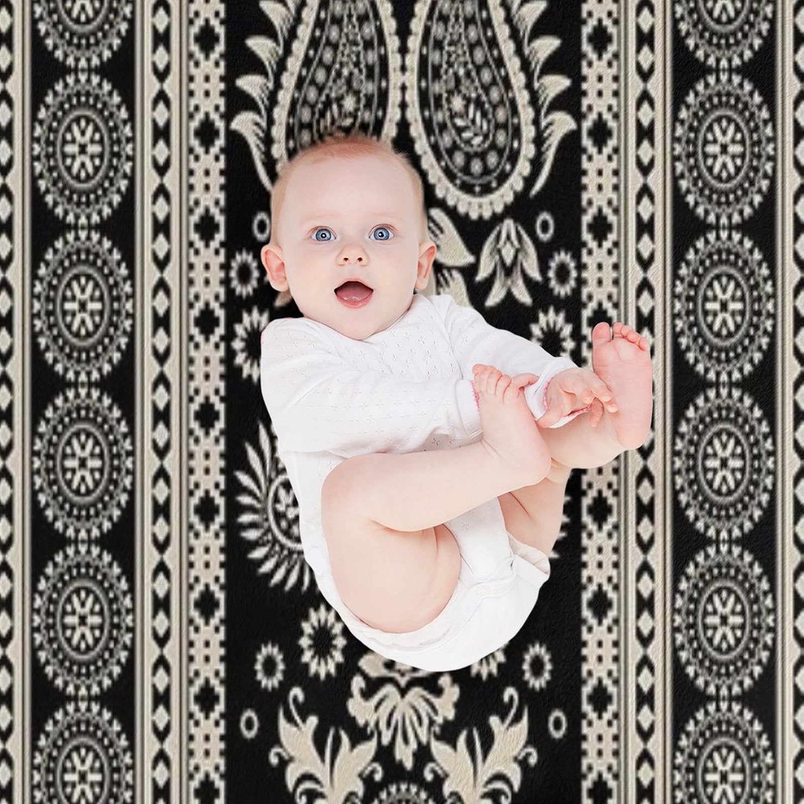 Wallpaper Pattern Wrinkle-free Throw Blanket