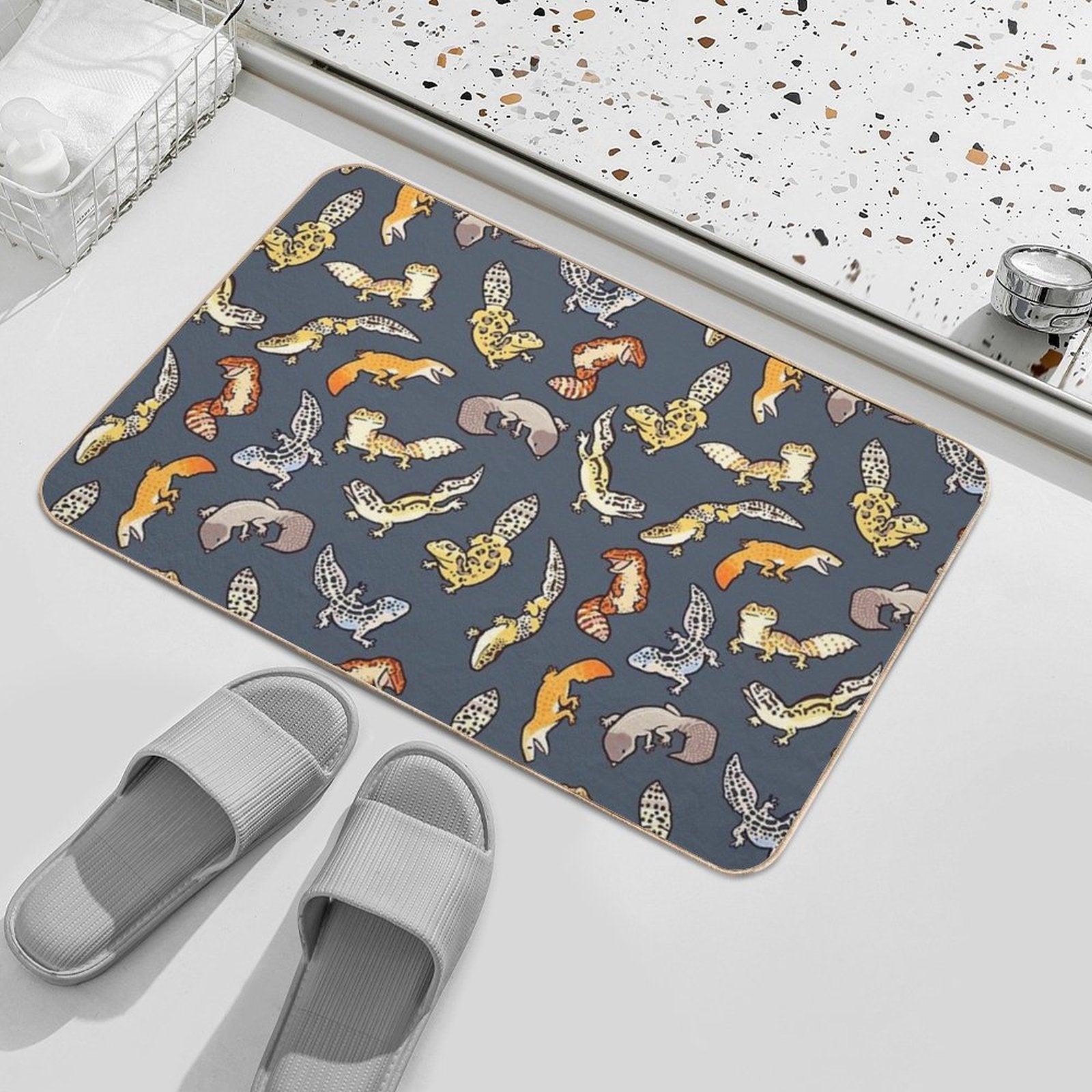 Chub Geckos in Dark Grey  Absorbent Bath Mat