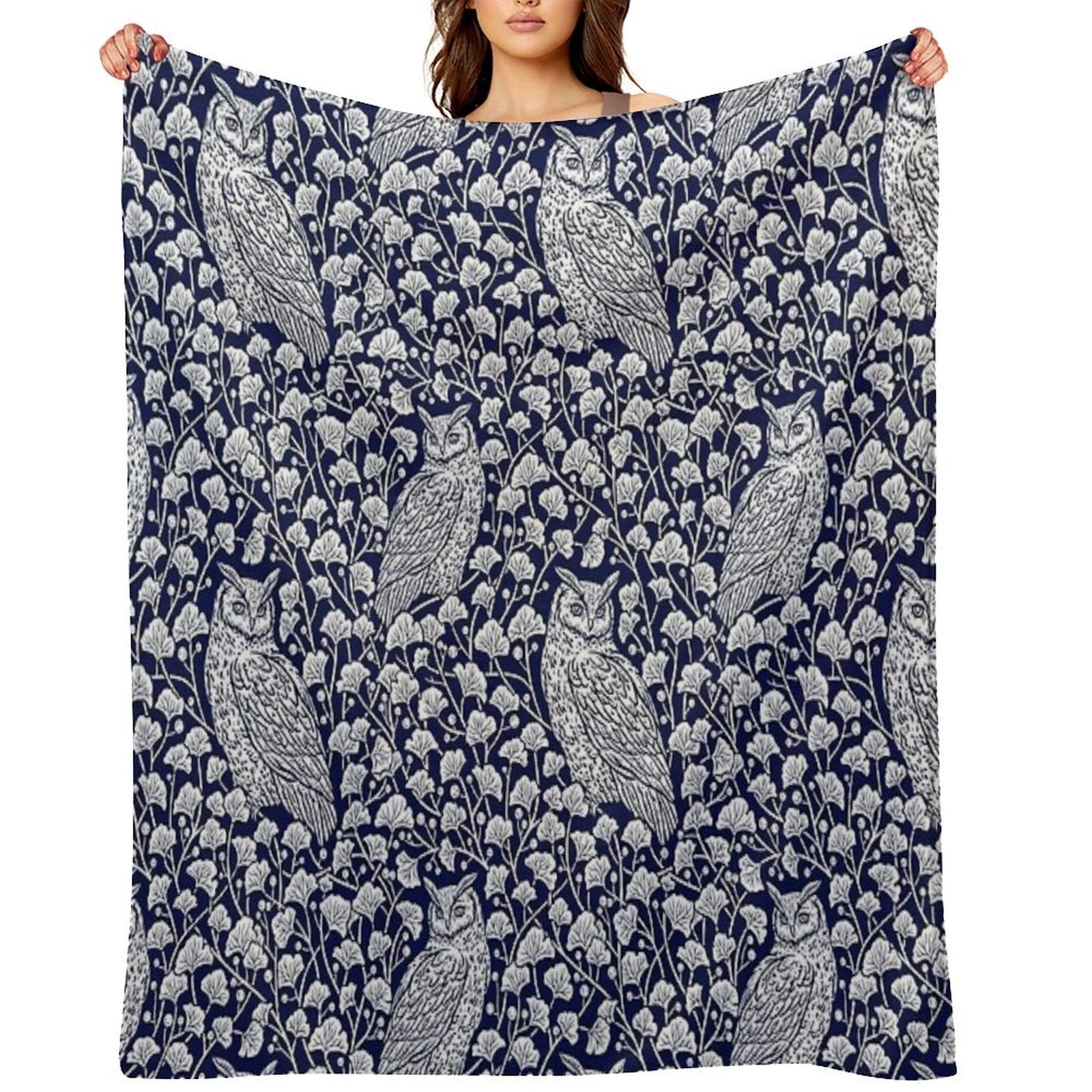 Winter Blue II - Owls And Gingko Leaves Velvety-soft Throw Blanket