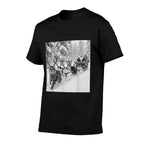 Funny Christmas Santa Sleigh Cats Reindeer Selfie Xmas Meme  High-quality Stitching T-Shirt