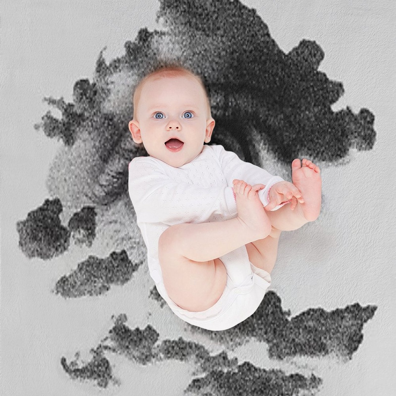 Louis World Tour Travel-friendly Throw Blanket