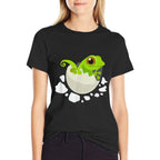 Hatching Baby Lizard Hatching Eggs Pregnancy Future Mom  Odor-resistant T-Shirt