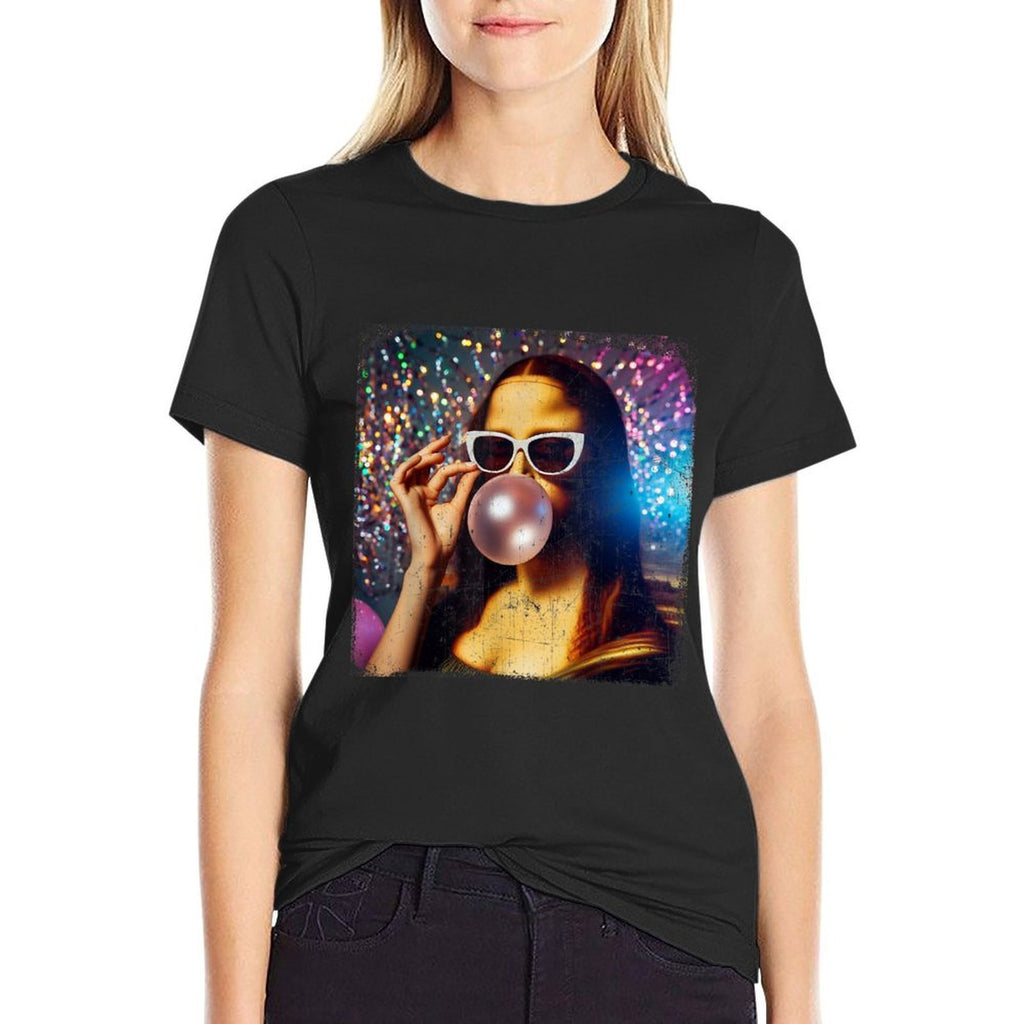Funny Mona Lisa Bubblegum Gum Leonardo Da Vinci  Tagless Design T-Shirt