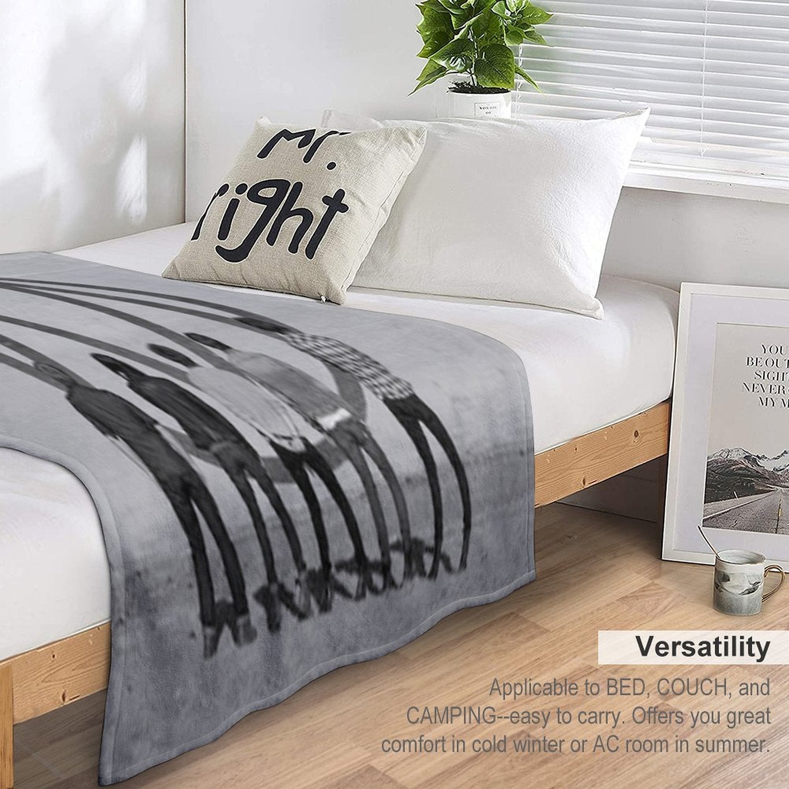 The Maine Looking Up Travel-friendly Throw Blanket