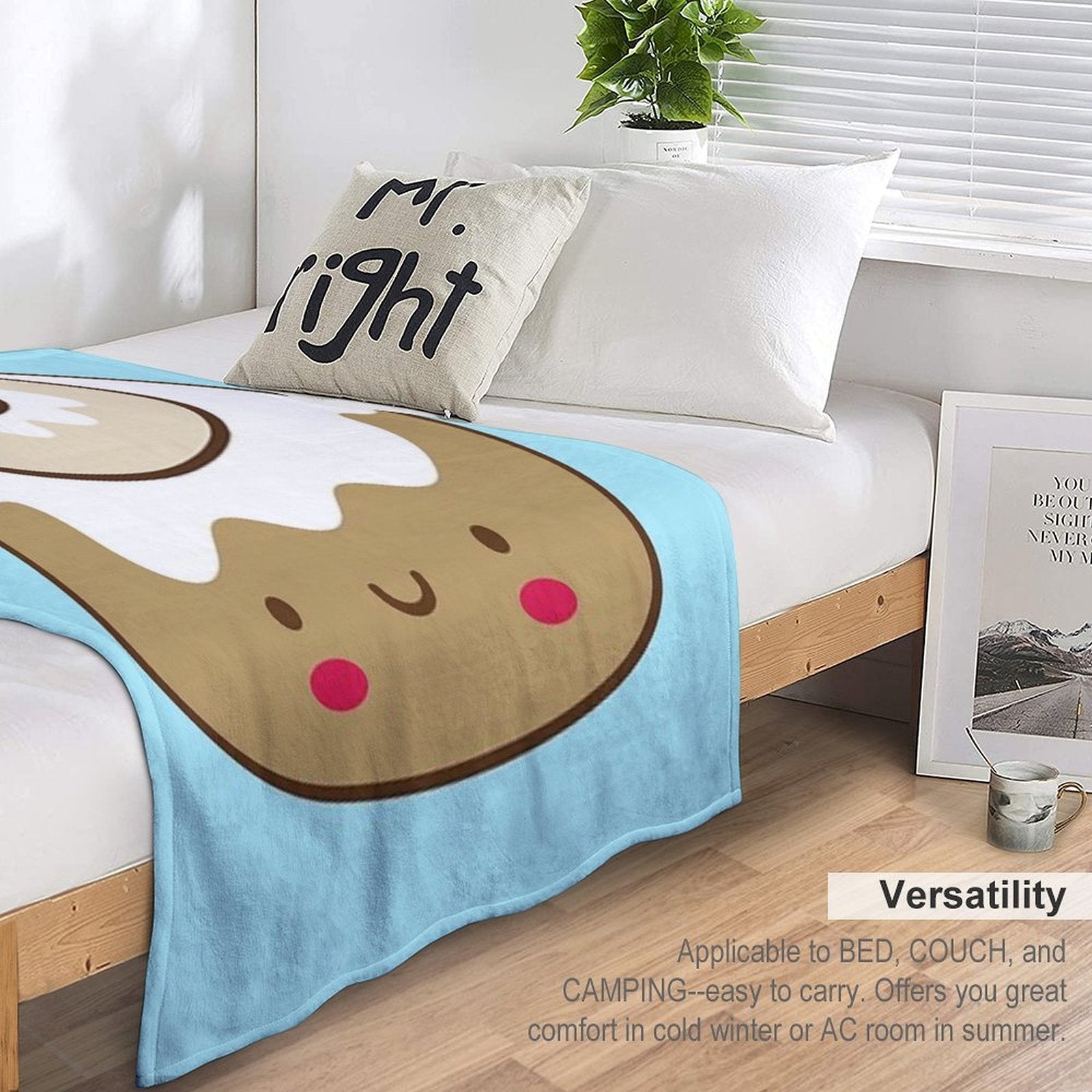 Cute Kawaii Cinnamon Bun Lightweight Throw Blanket