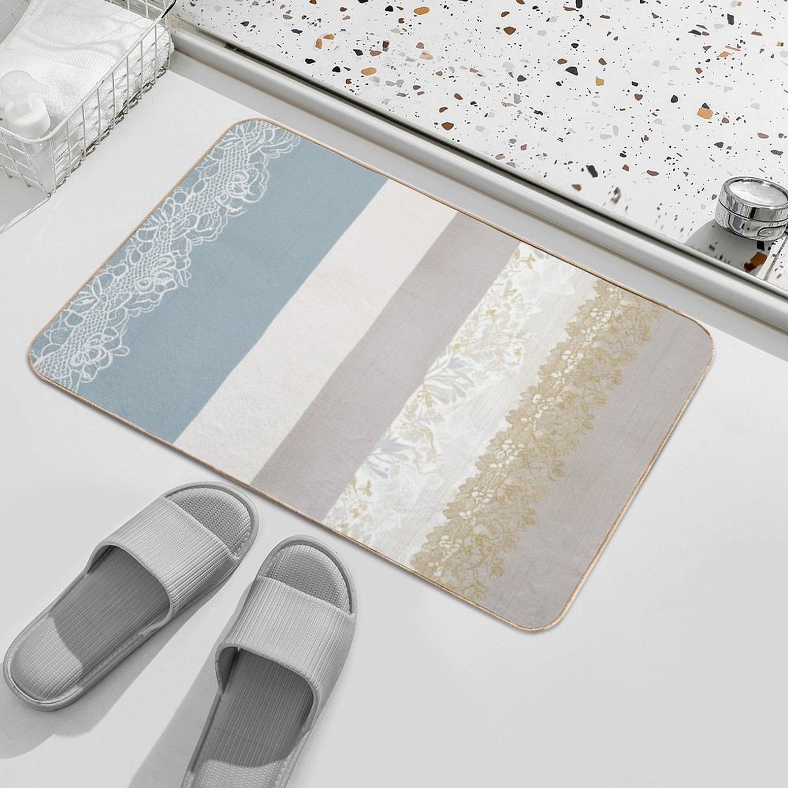 • A Design That Radiates Serenity with Soft Color Tones  Dirt-Trapping Bath Mat