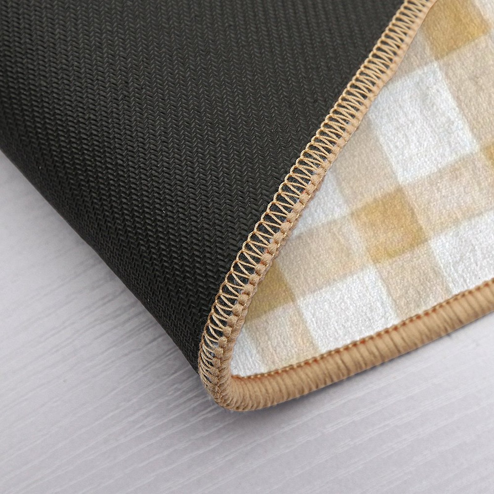 Checkered Pattern Design – Retro Aesthetic Print, Classic Grid Style, Trendy Minimalist Art for All Products  Rapid-Drying Bath Mat