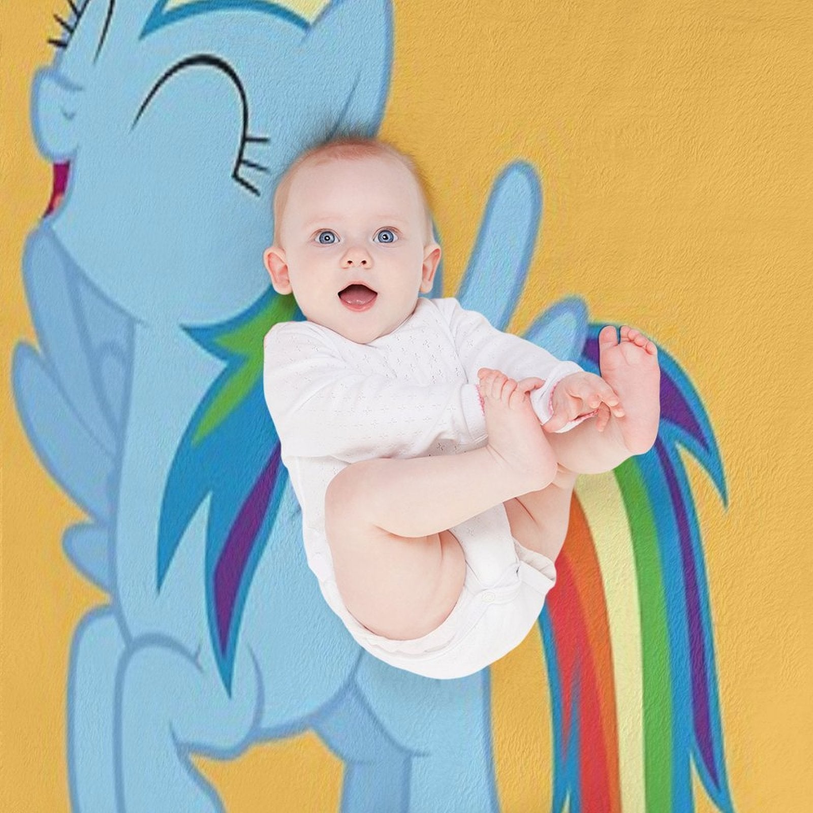 Rainbow Dash Velvety-soft Throw Blanket