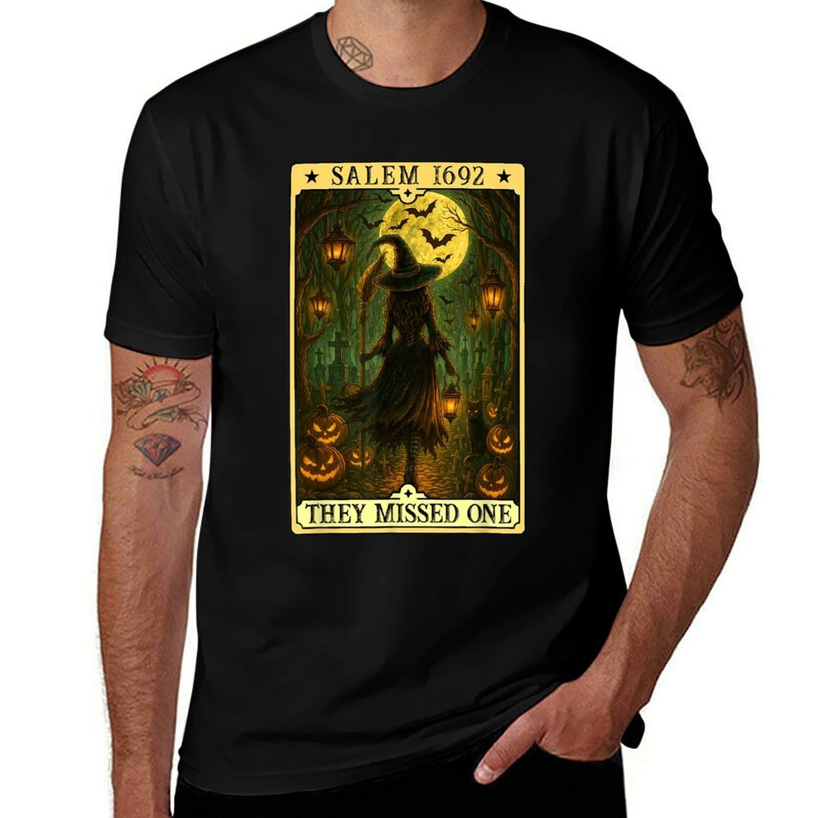 Salem 1692 Halloween Witch They Missed One Tarot Card Women  Stretchy T-Shirt