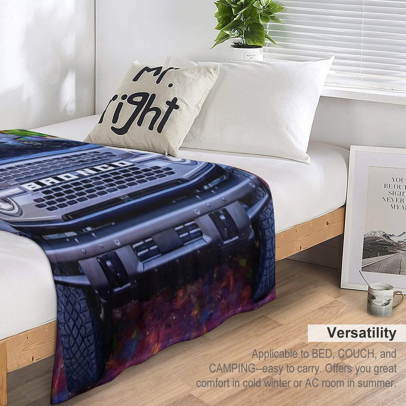 2022 Black Ford Bronco Shrink-resistant Throw Blanket