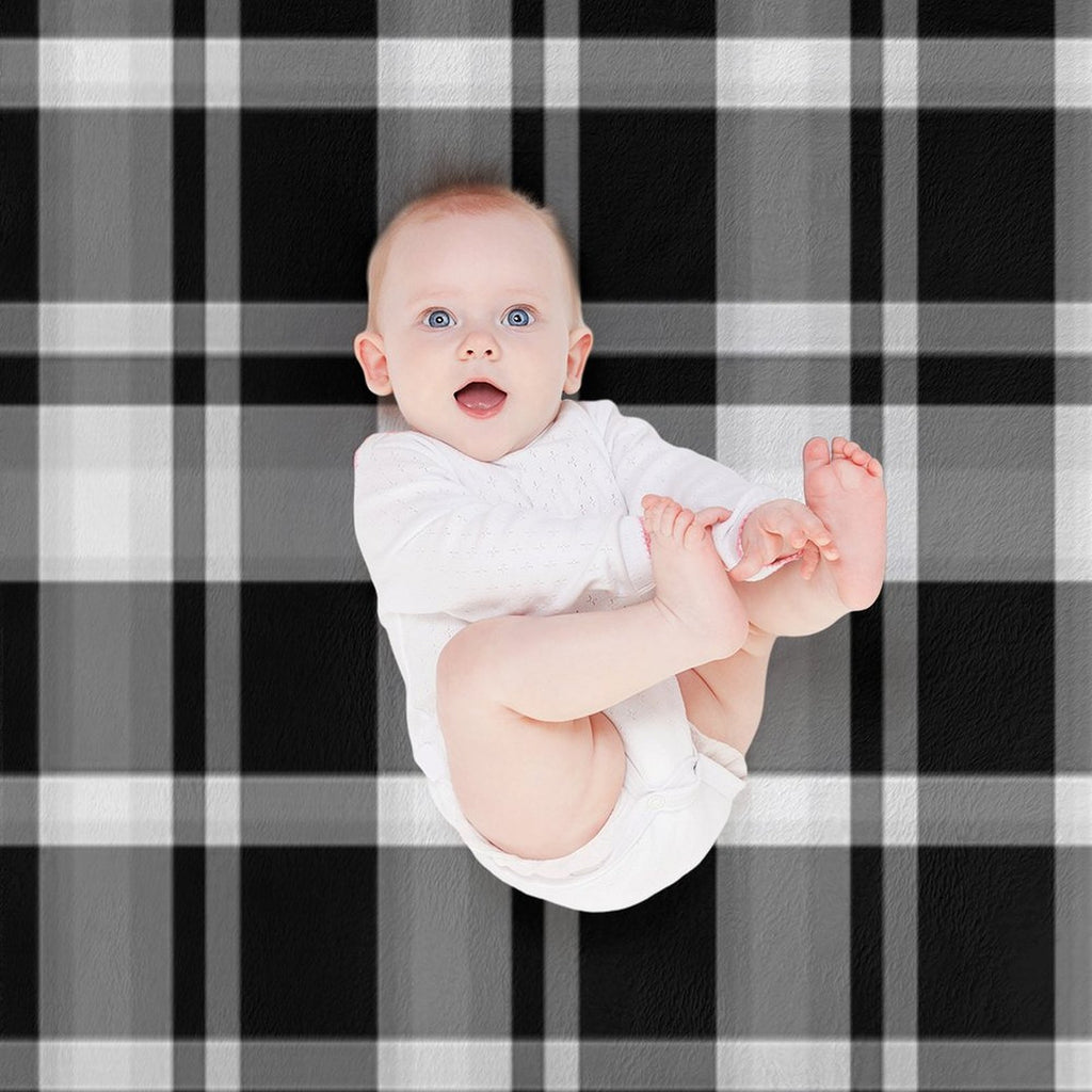 Plaid Machine-washable Throw Blanket