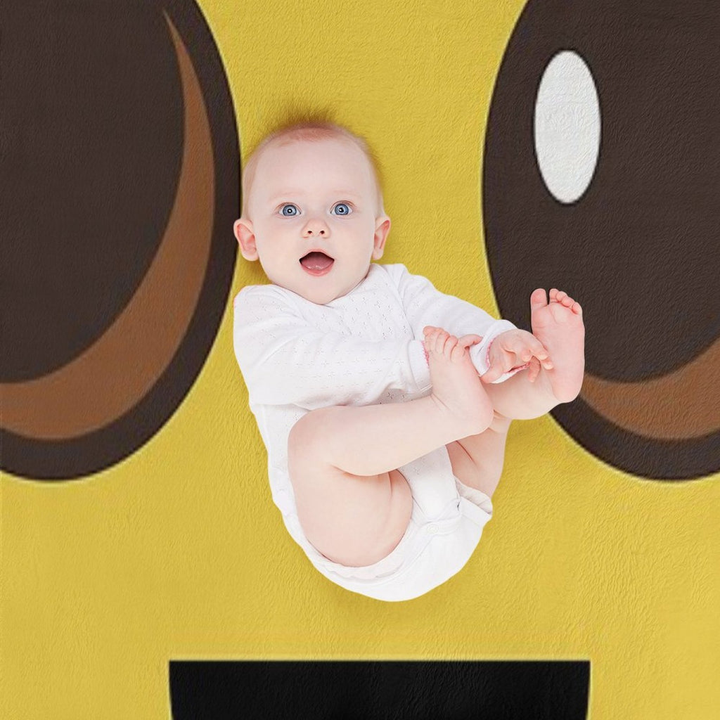 Peely Victory Royale Banana Easy Care Throw Blanket