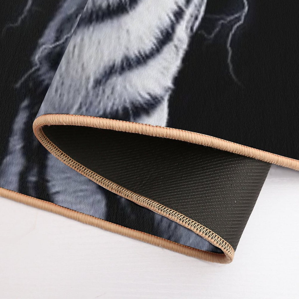 WHITE TIGER OF THE WEST  Fade-Resistant Bath Mat