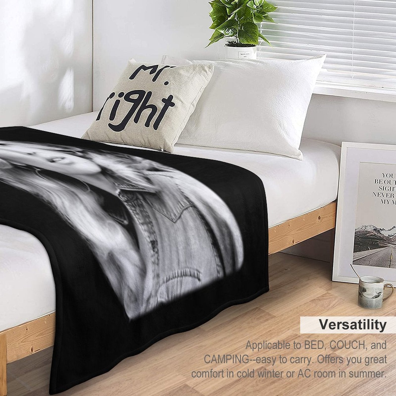 Dolly_ Parton_ Vintage Plush Throw Blanket