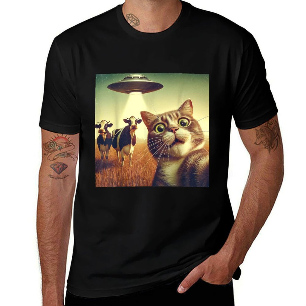 Cat UFO Selfie with Cows – Funny Alien Encounter on The Farm  Soft T-Shirt