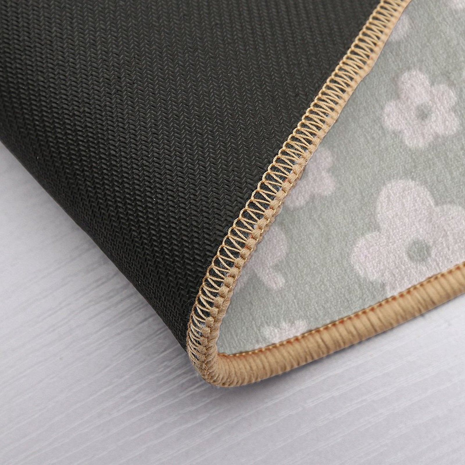 Mid Century Modern Flowers & Leaves, Cute Retro Pattern, Pale Green  Anti-Trip Bath Mat