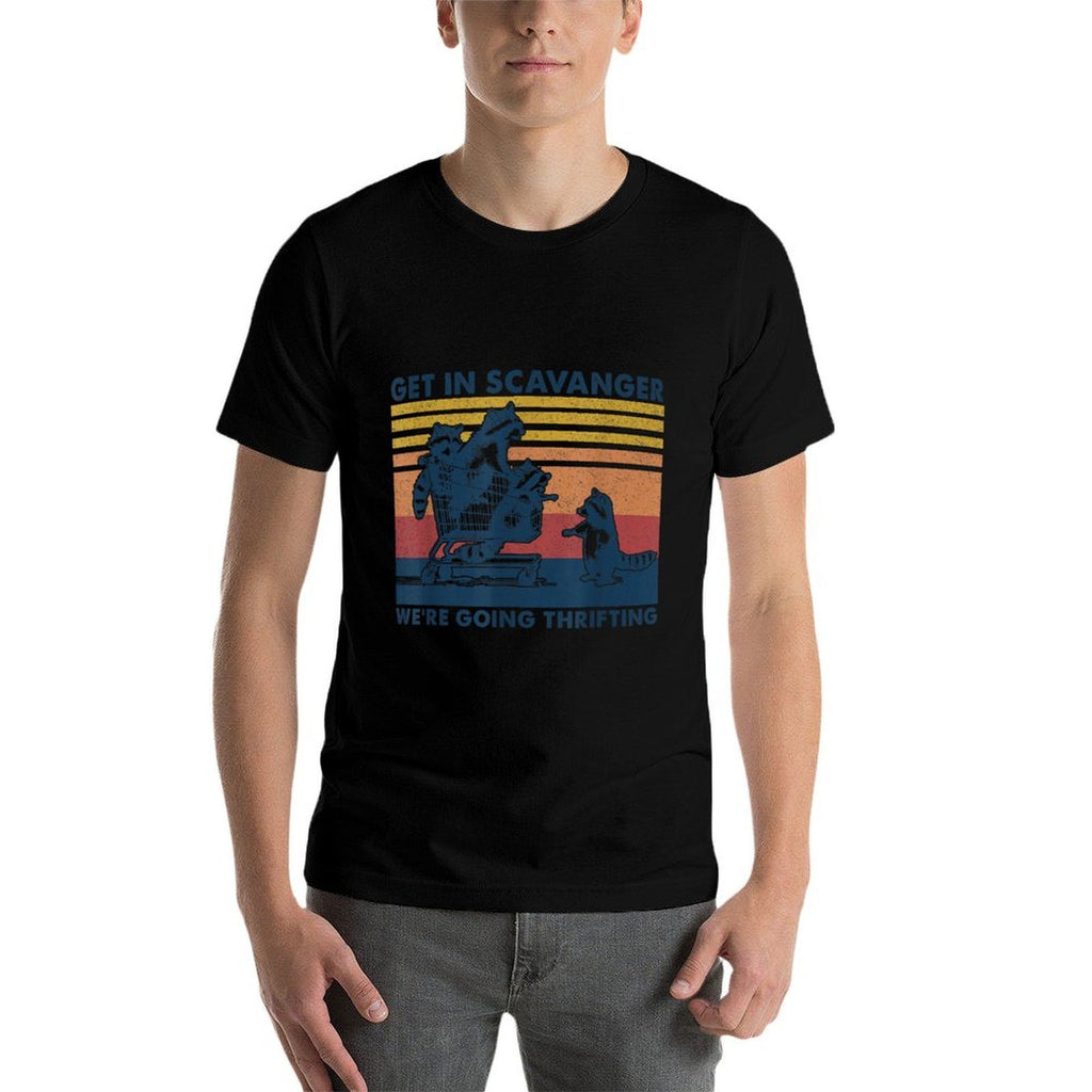 Get In Scavanger Were Going Thrifting Retro Raccoon Lover  Trendy Pattern T-Shirt
