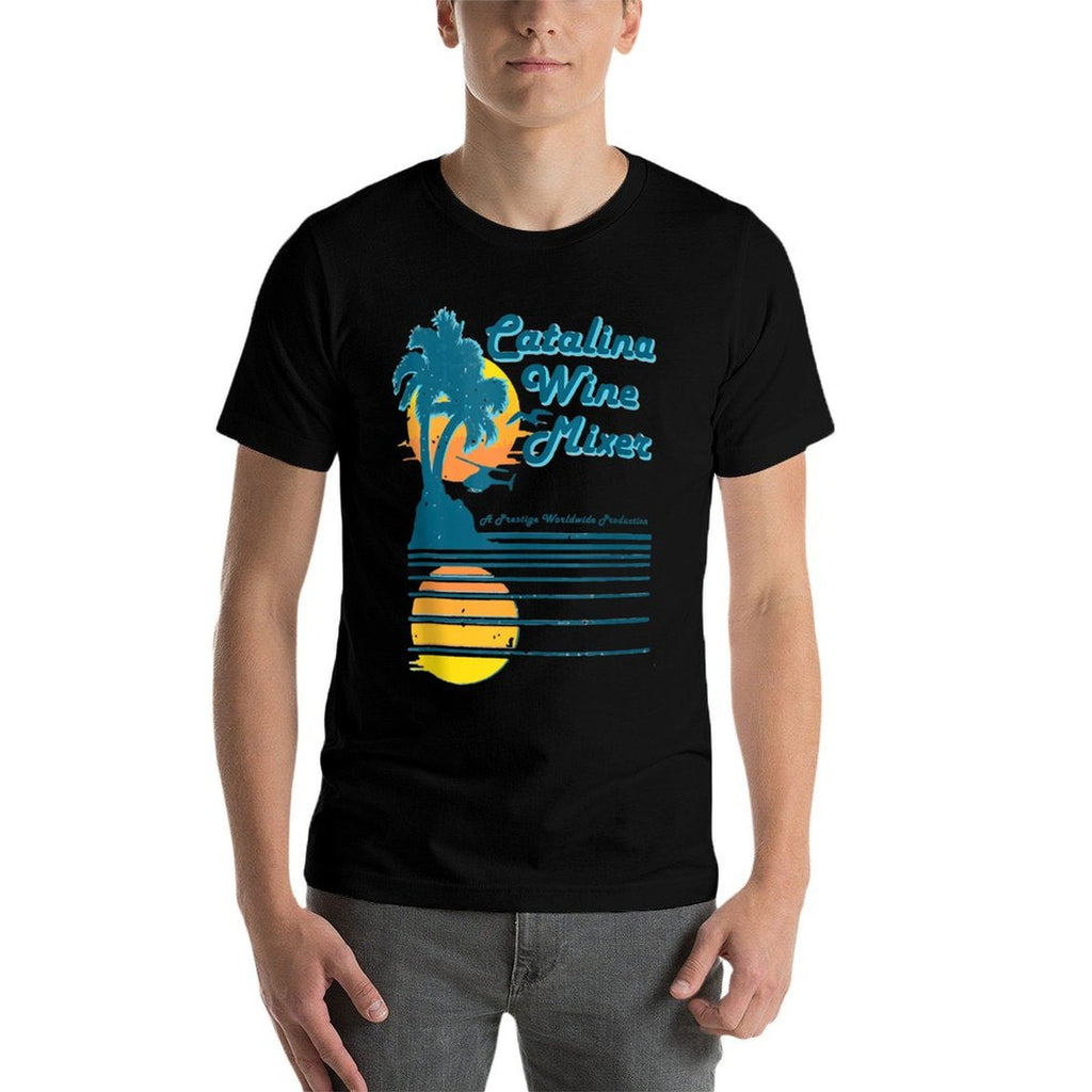 FUNNY VINTAGE CATALINA SUNSET WINE MIXER GIFT  Vintage-inspired T-Shirt