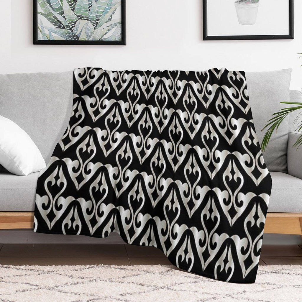 Black And White Floral Decorative Pattern All-season Throw Blanket
