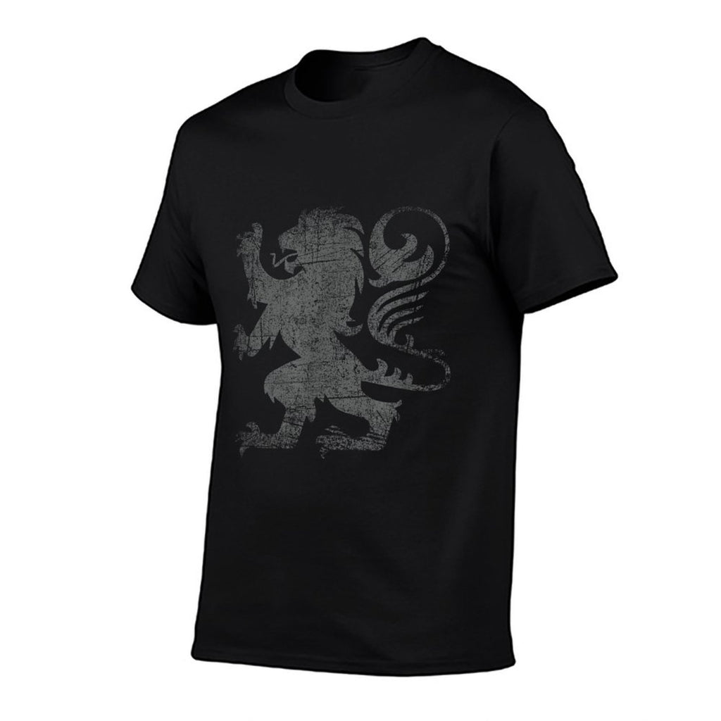 Scottish Lion Rampant Heraldry Distressed Flag Scotland  Versatile T-Shirt