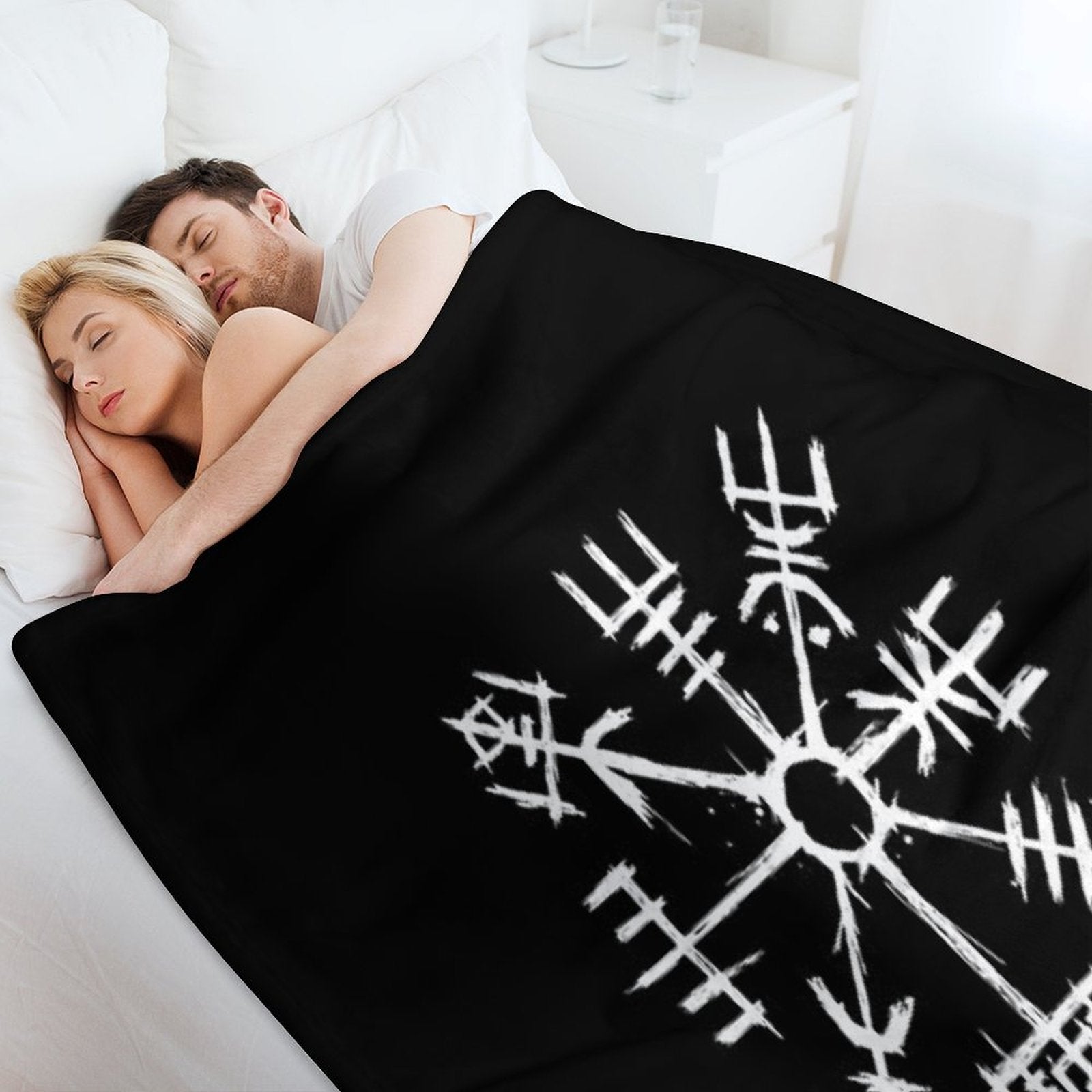 Viking Compass Vegvisir Lightweight Throw Blanket