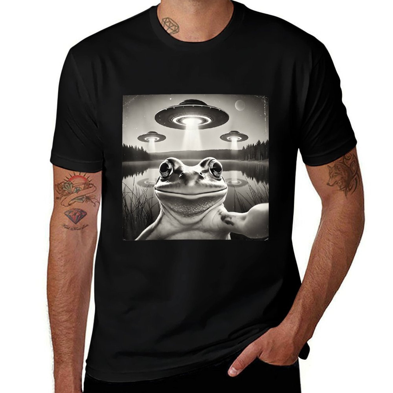 FrgloverCo. Funny Frog Selfie UFOs Unisex - Black, Small,, Cotton 100  Easy-care T-Shirt