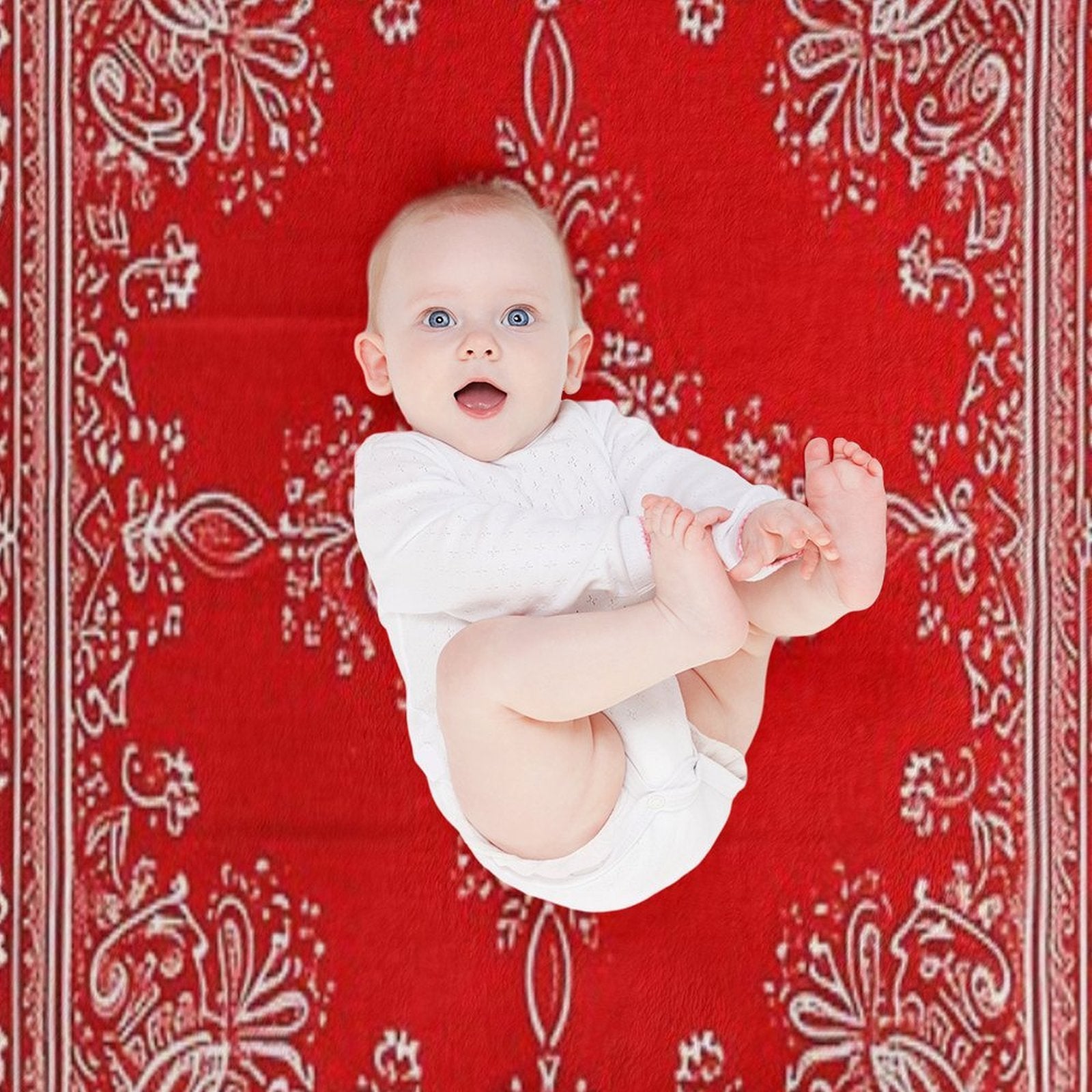 Classic Red Bandanna Style Quick-dry Throw Blanket