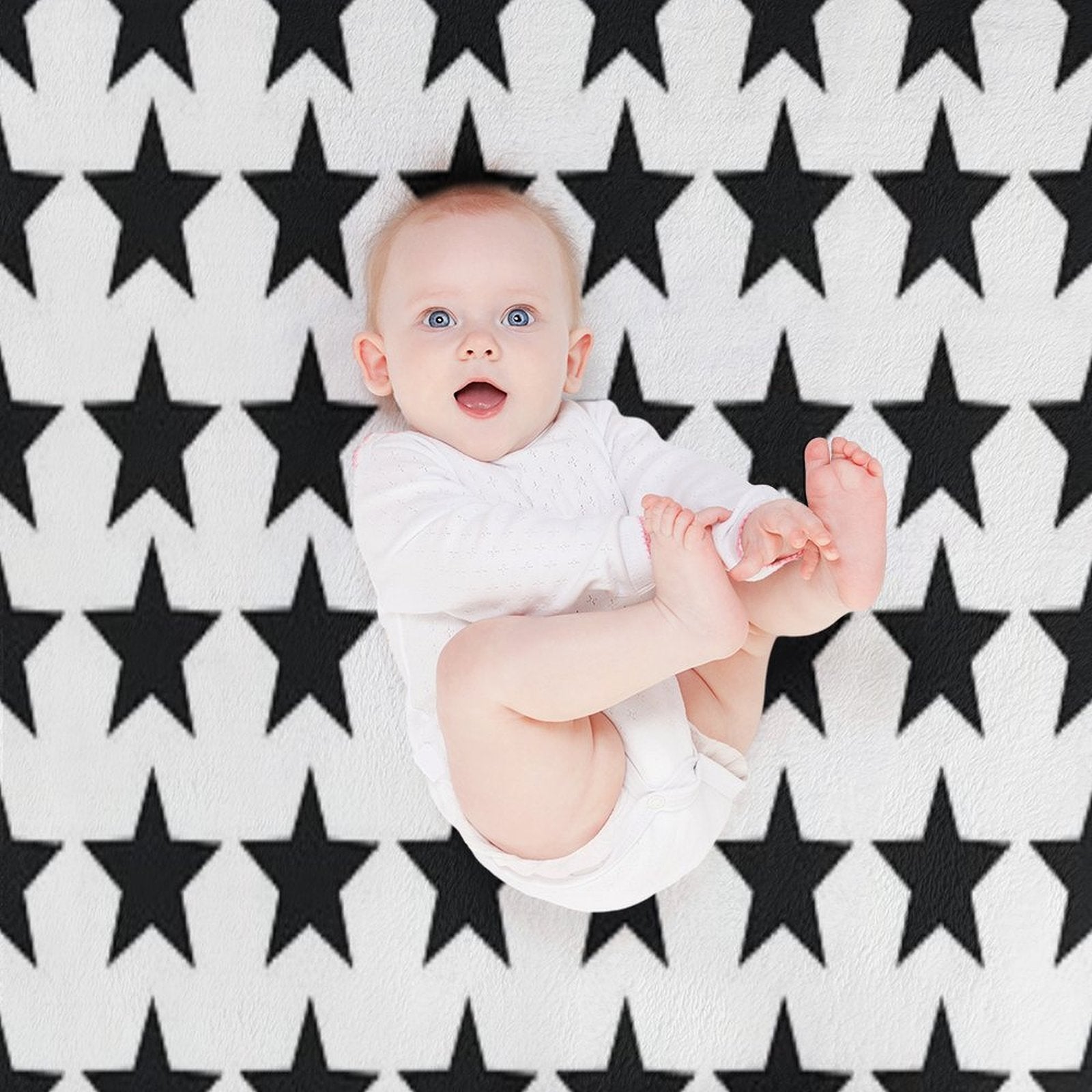 Star Sustainable Throw Blanket