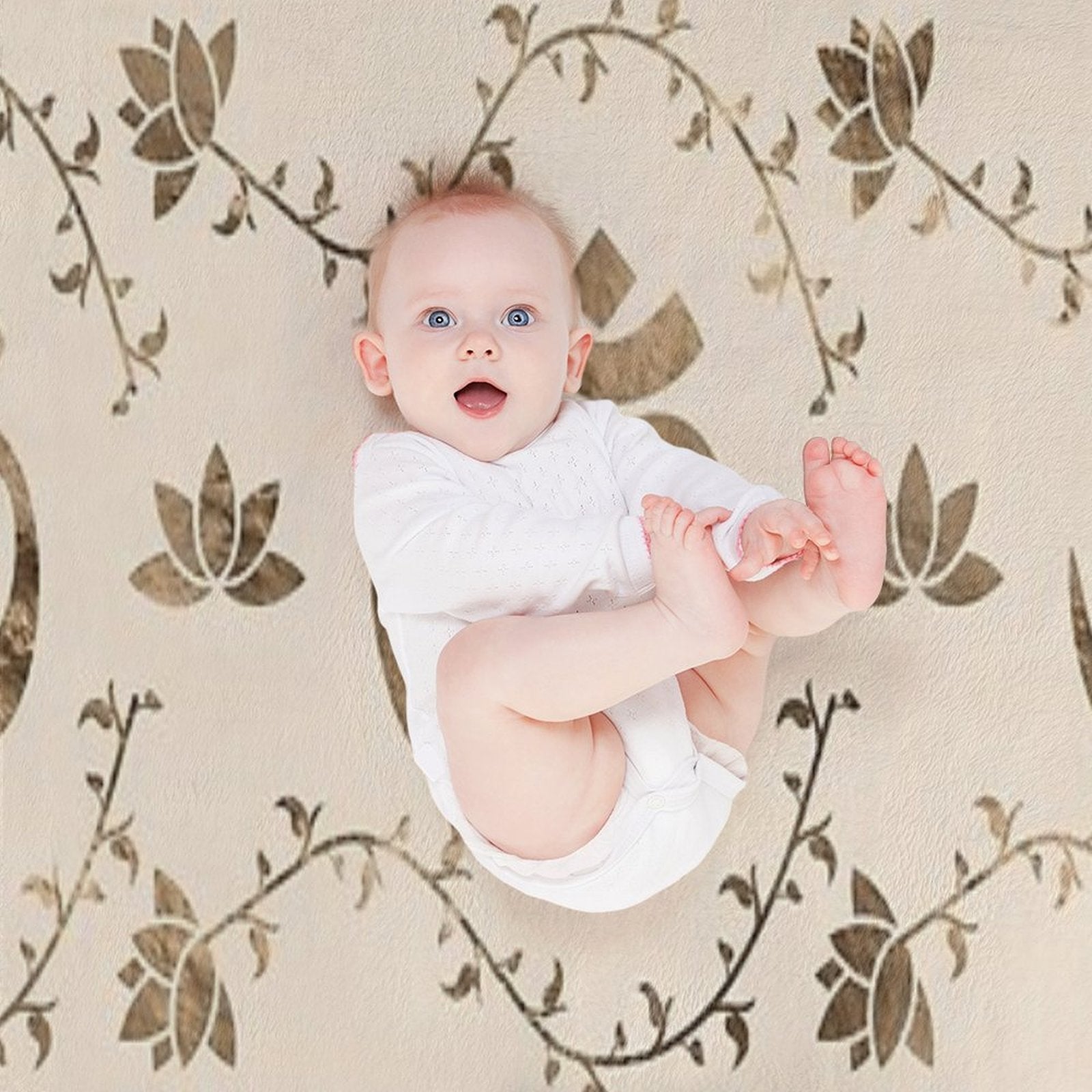 OM Symbol Ornament - Pastel Gold Durable Throw Blanket