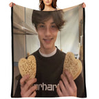 Louis Partridge Blanket Quick-dry Throw Blanket