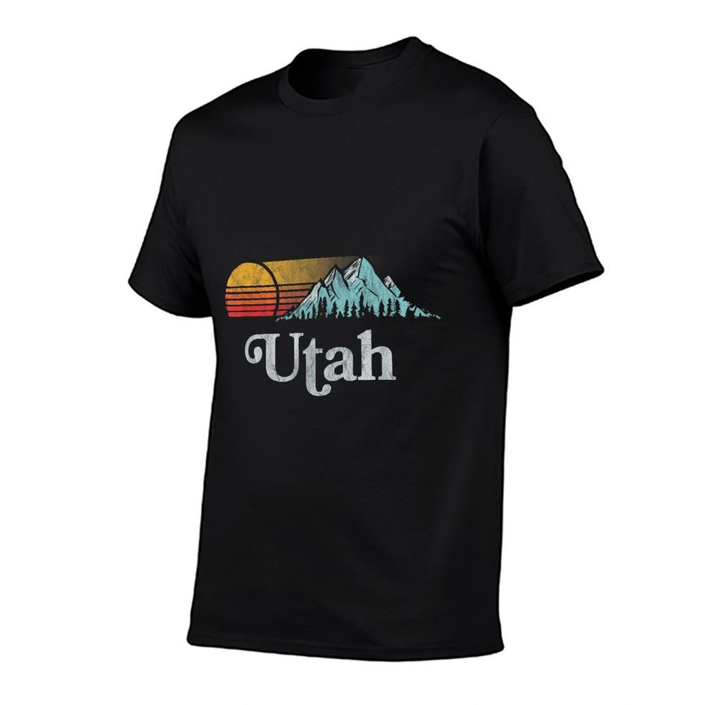 Utah Vintage Mountain Sunset Eighties Retro Graphic  Classic T-Shirt
