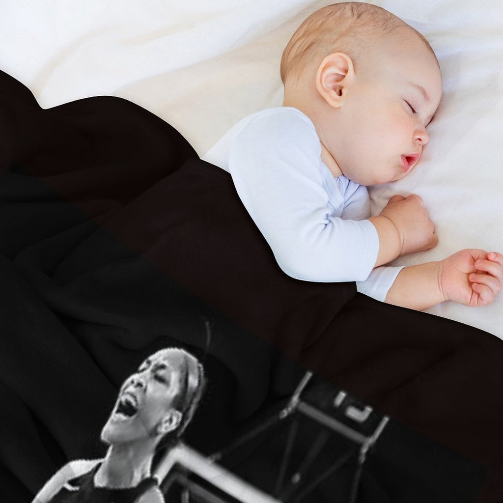 A'ja Wilson - Black  White Lightweight Throw Blanket