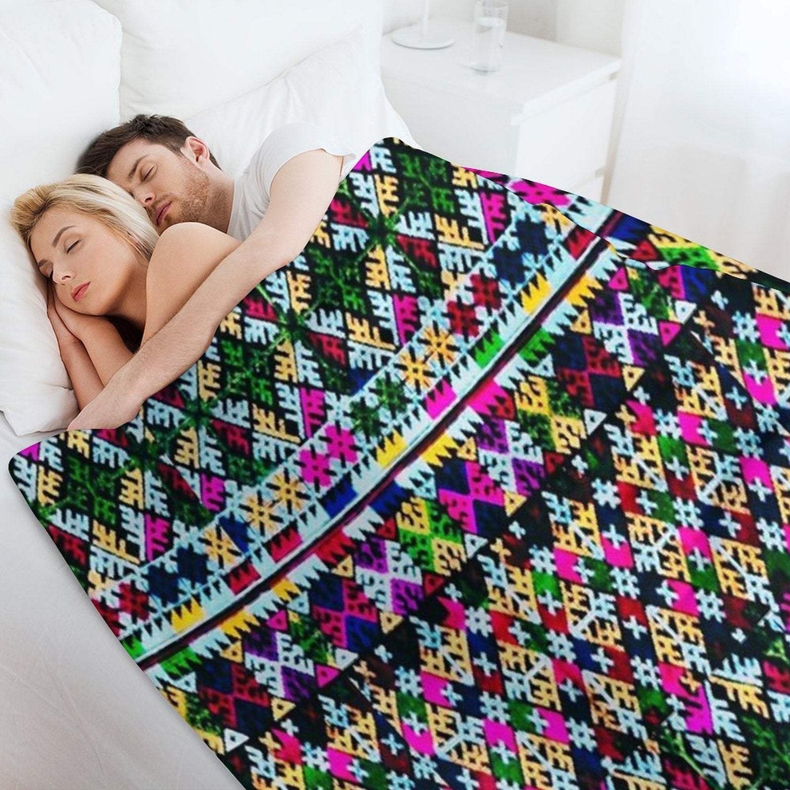 Iu Mien Trendy  Embroidery Easy Care Throw Blanket