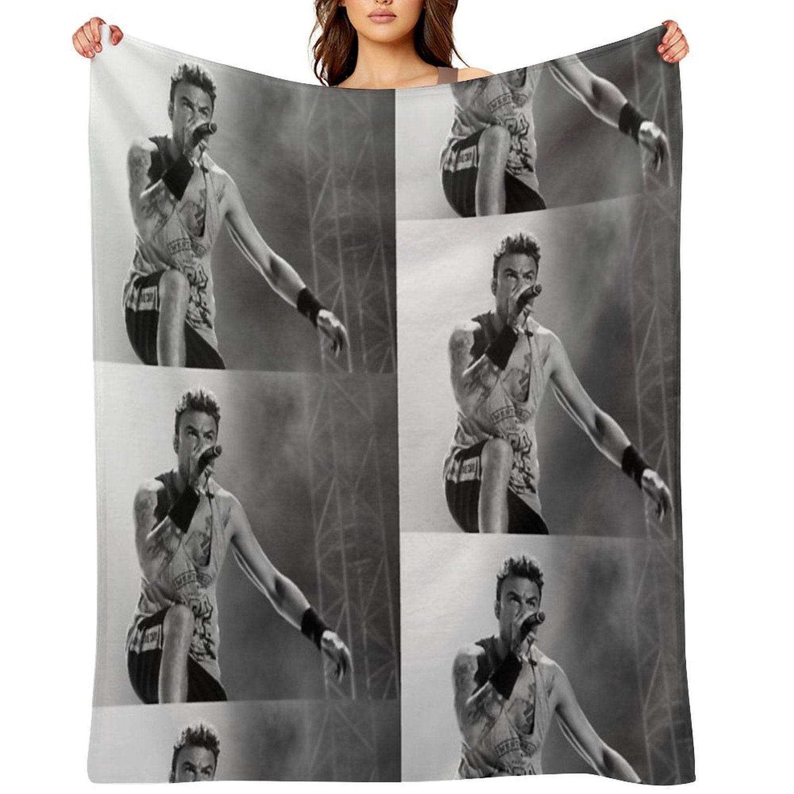 SDP - Dag Machine-washable Throw Blanket