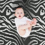 Black And White Seamless Pattern with Tiger Skin, Seamless Tiger Stripe Pattern, Wild Animal Tiger Head Face Mascot Design Vecto Quick-dry Throw Blanket