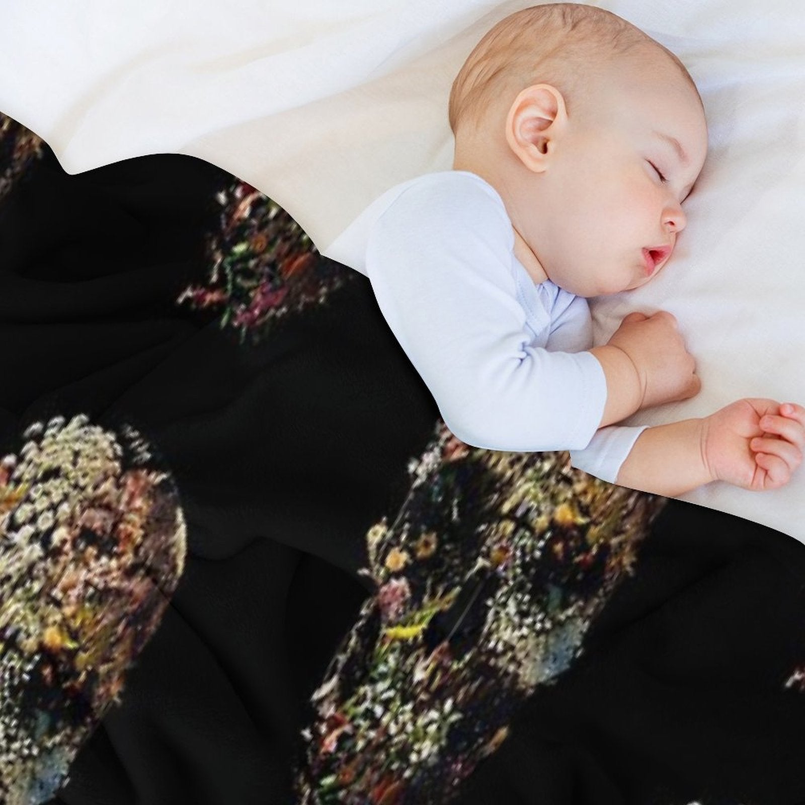 Smyrna Skull Lightweight Throw Blanket