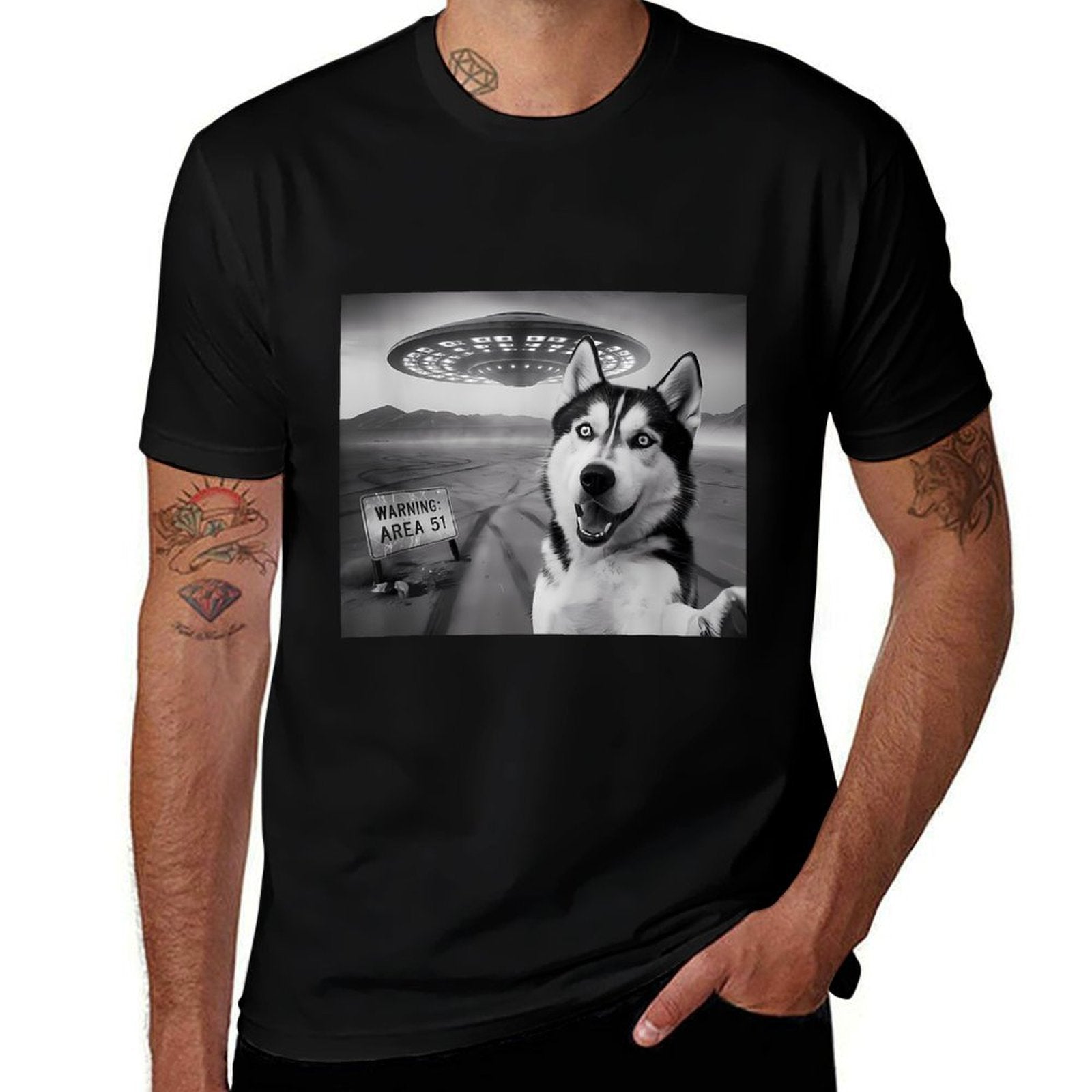 Funny Space Area 51 Husky UFO Alien Selfie UFOs Meme Weird  Quick-drying T-Shirt
