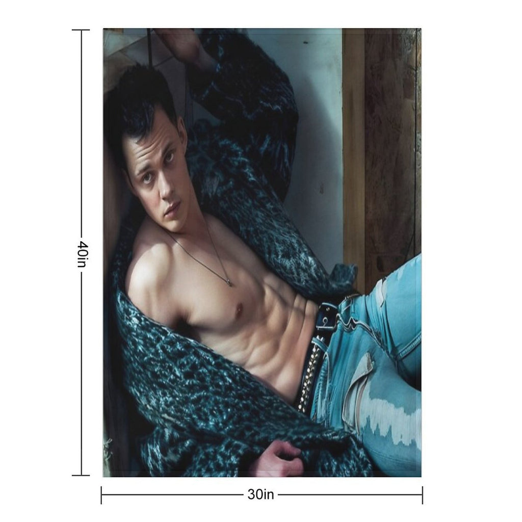 Bill Skarsgard Anti-pilling Throw Blanket