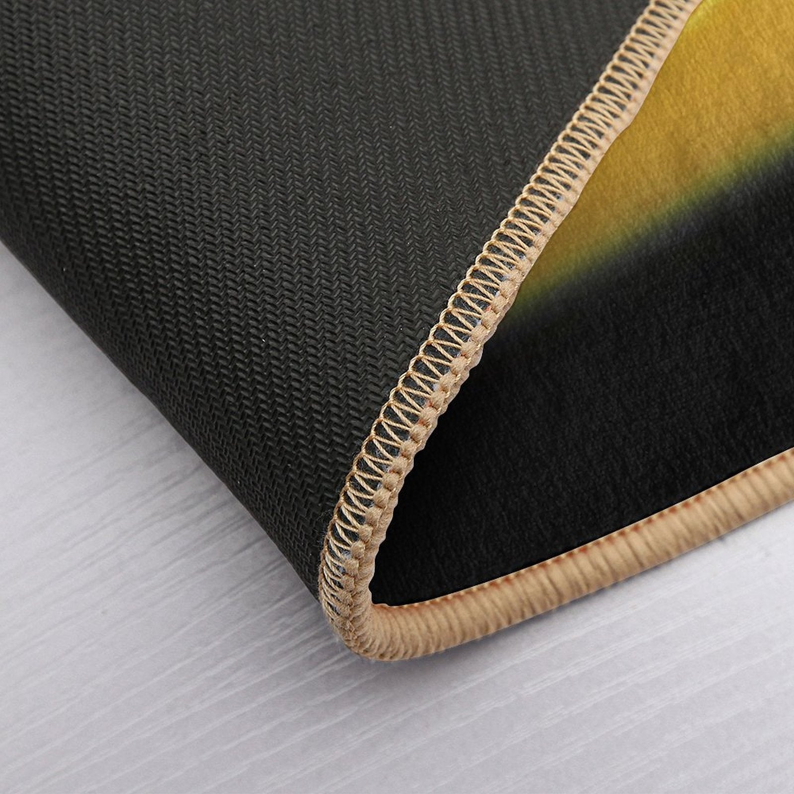 2D Mouse In 3D Cheese  High-Traffic Bath Mat