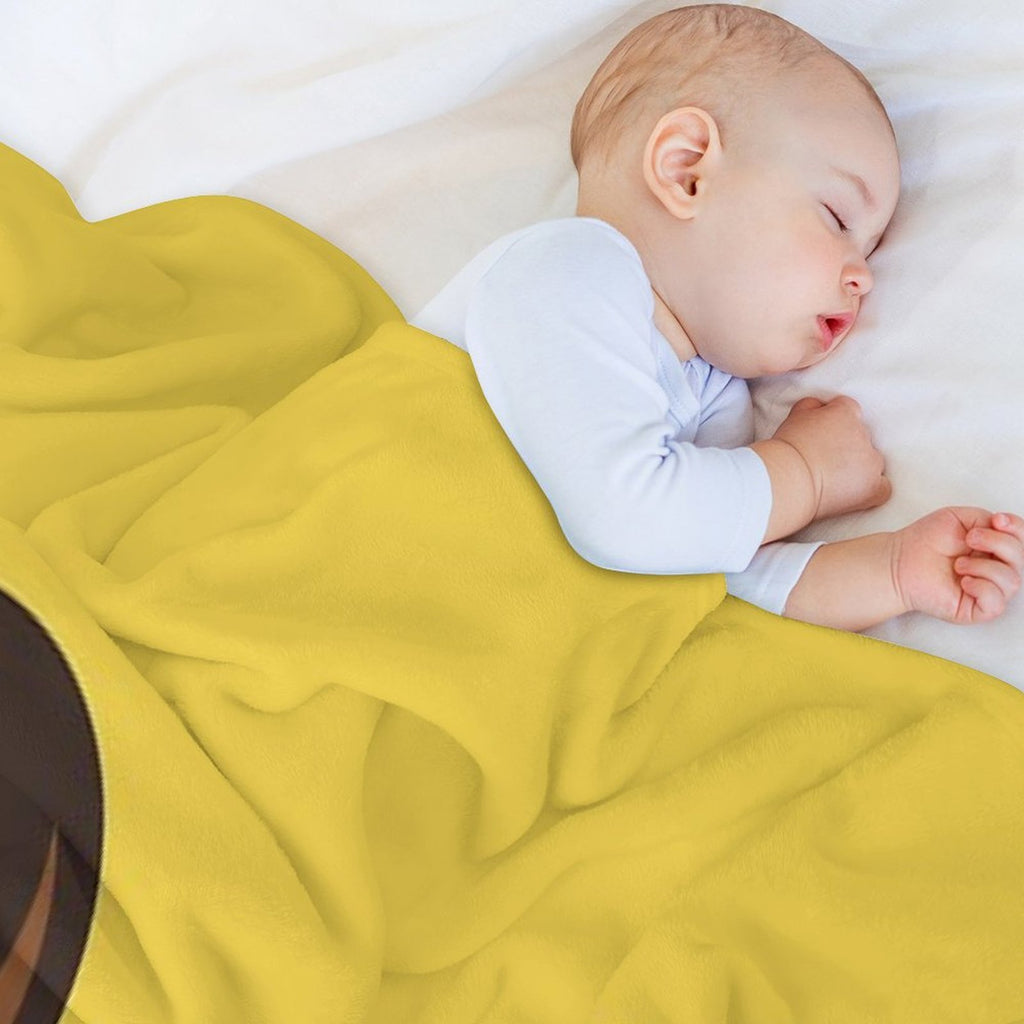 Peely Victory Royale Banana Easy Care Throw Blanket