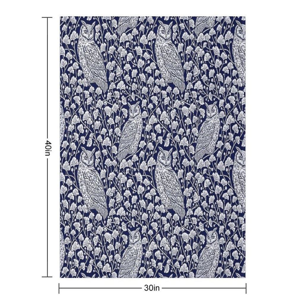 Winter Blue II - Owls And Gingko Leaves Velvety-soft Throw Blanket
