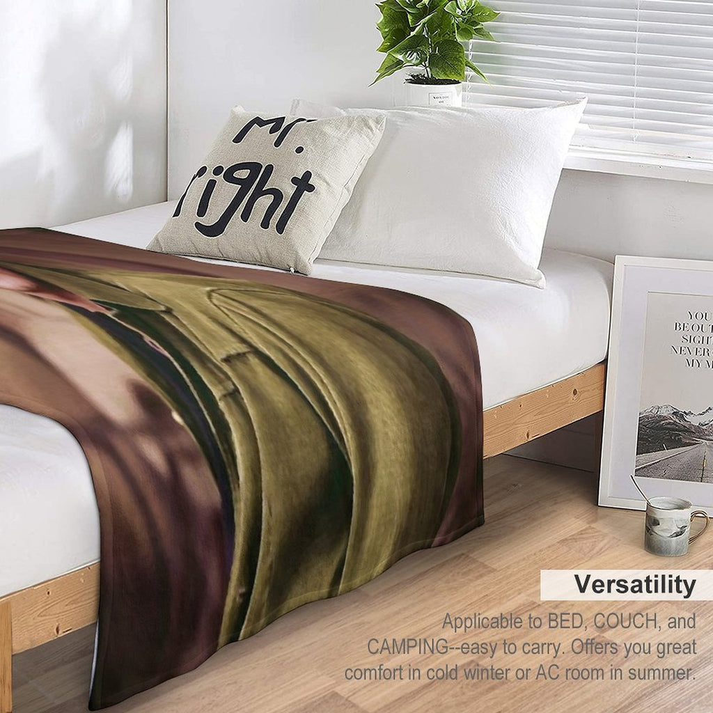 VINTAGE Joe Bonanza Plush Throw Blanket